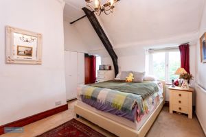 Bedroom- click for photo gallery